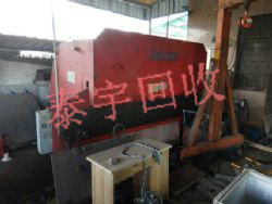 ���չ������������