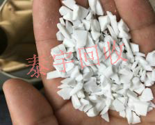 ��ɫpomˮ�ڻ���