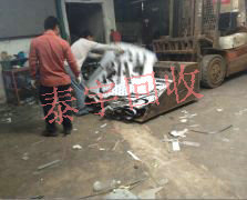 �ϲ���ֱ߽��ϻ���