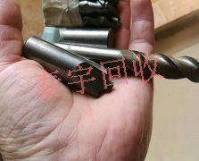 �����ٸ�ϳ������